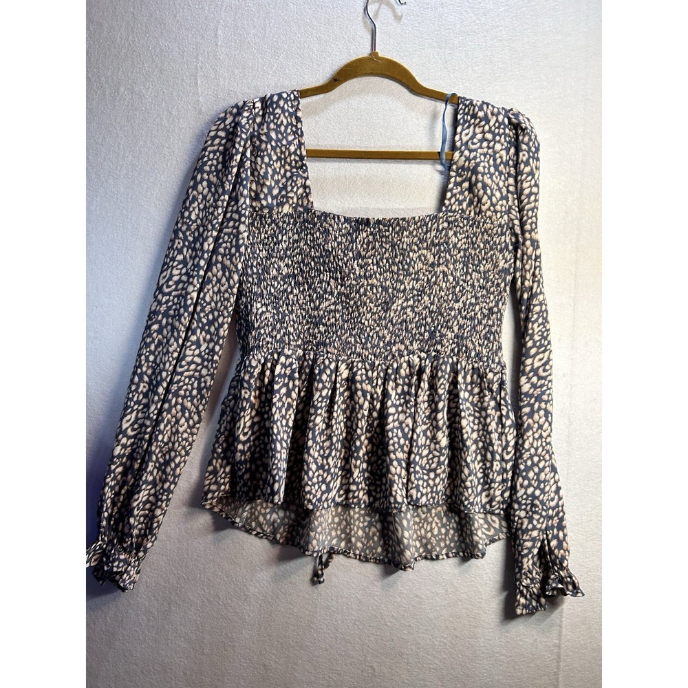 The Boutique Women's L Blue/Beige‎ Animal Print Square Neck Smocked Peplum Top